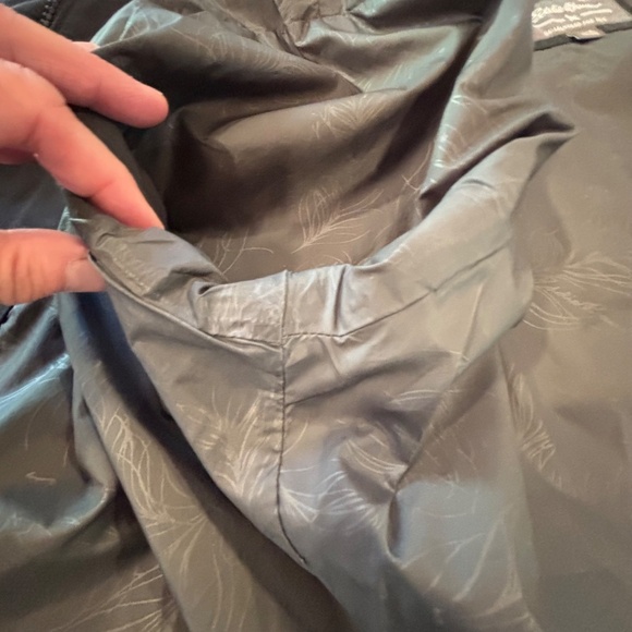 Women's Eddie Bauer WeatherEdge hooded black jacket cinch waist size XL - Picture 9 of 16